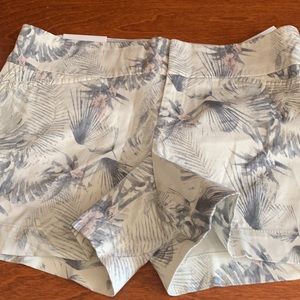 NEW-Calvin Klein- Size 6- never worn- white, light pink and gray